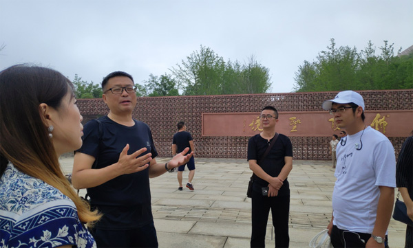 濟南金昌公司設計團隊的自我提升 ——參加江海陽(yáng)老師的《城市照明規劃與設計》高研班(圖4)